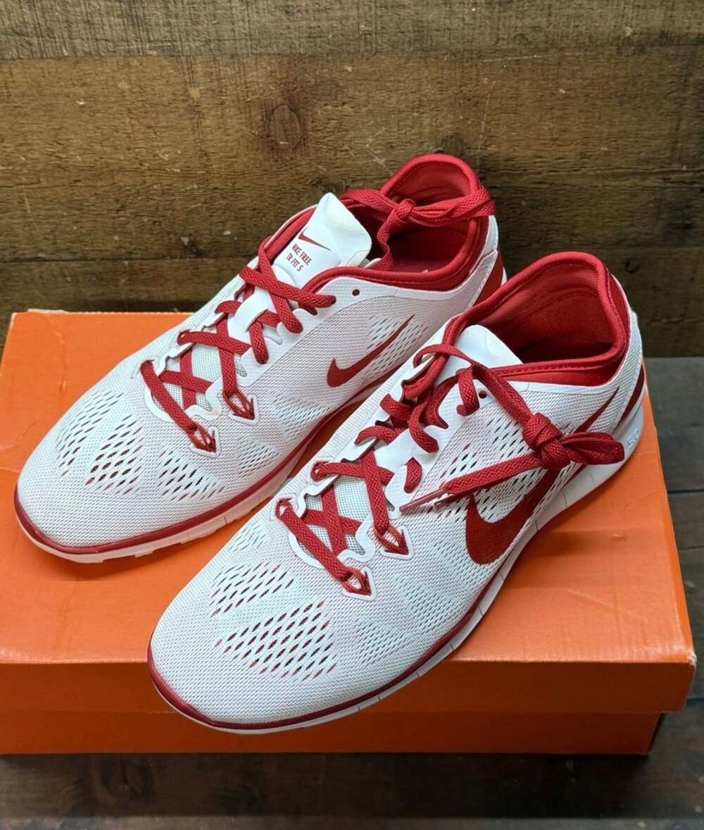 Nike Free TR Fit 5 Size 9 White Red Training Shoes 704674-111